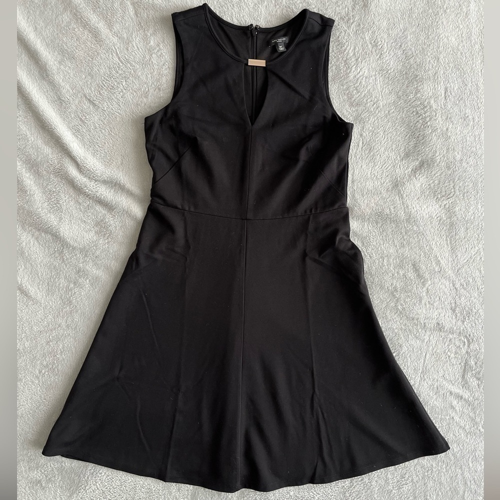 Ann Taylor Petite Black Sleeveless Dress Gold Accent Size 0